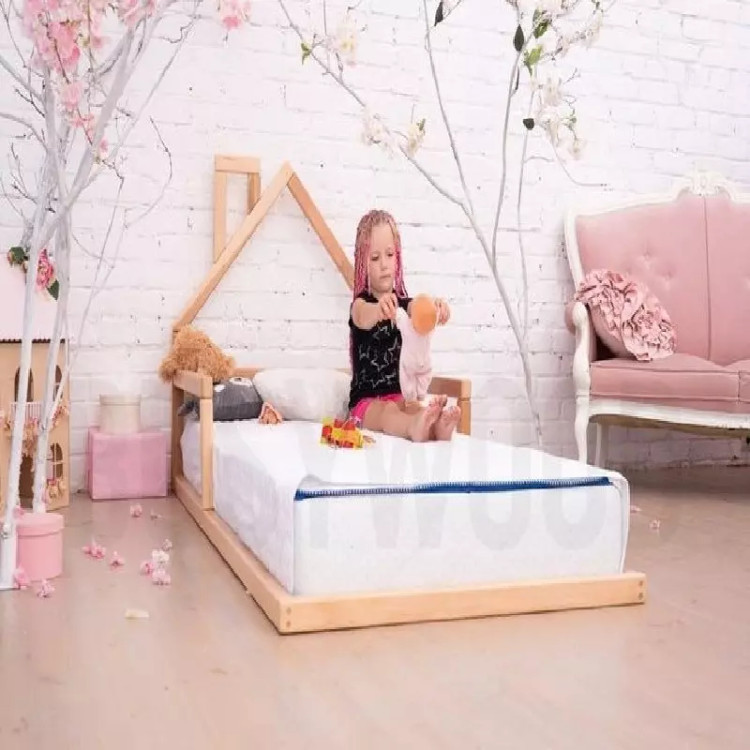 تخت کودک تمام چوب طرح کلبه
