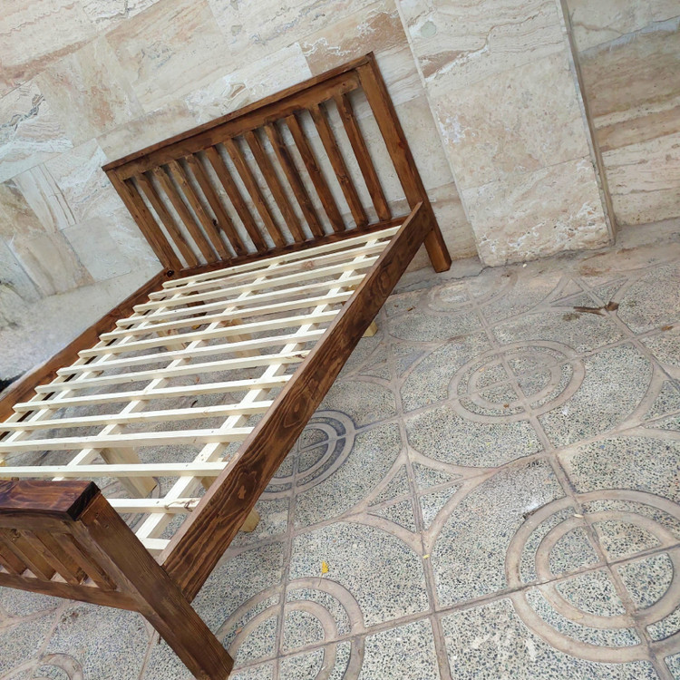 تخت دو نفره تمام چوب
