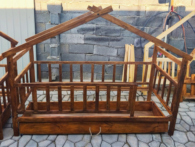 تخت مونته سوری مدل خانه