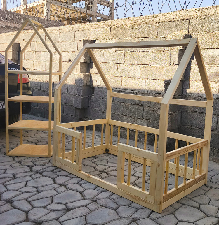 ویترین کلبه ای کودک